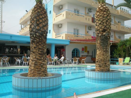 Nikos Hotel Малиа Экстерьер фото