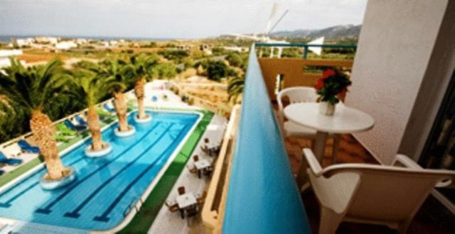Nikos Hotel Малиа Экстерьер фото